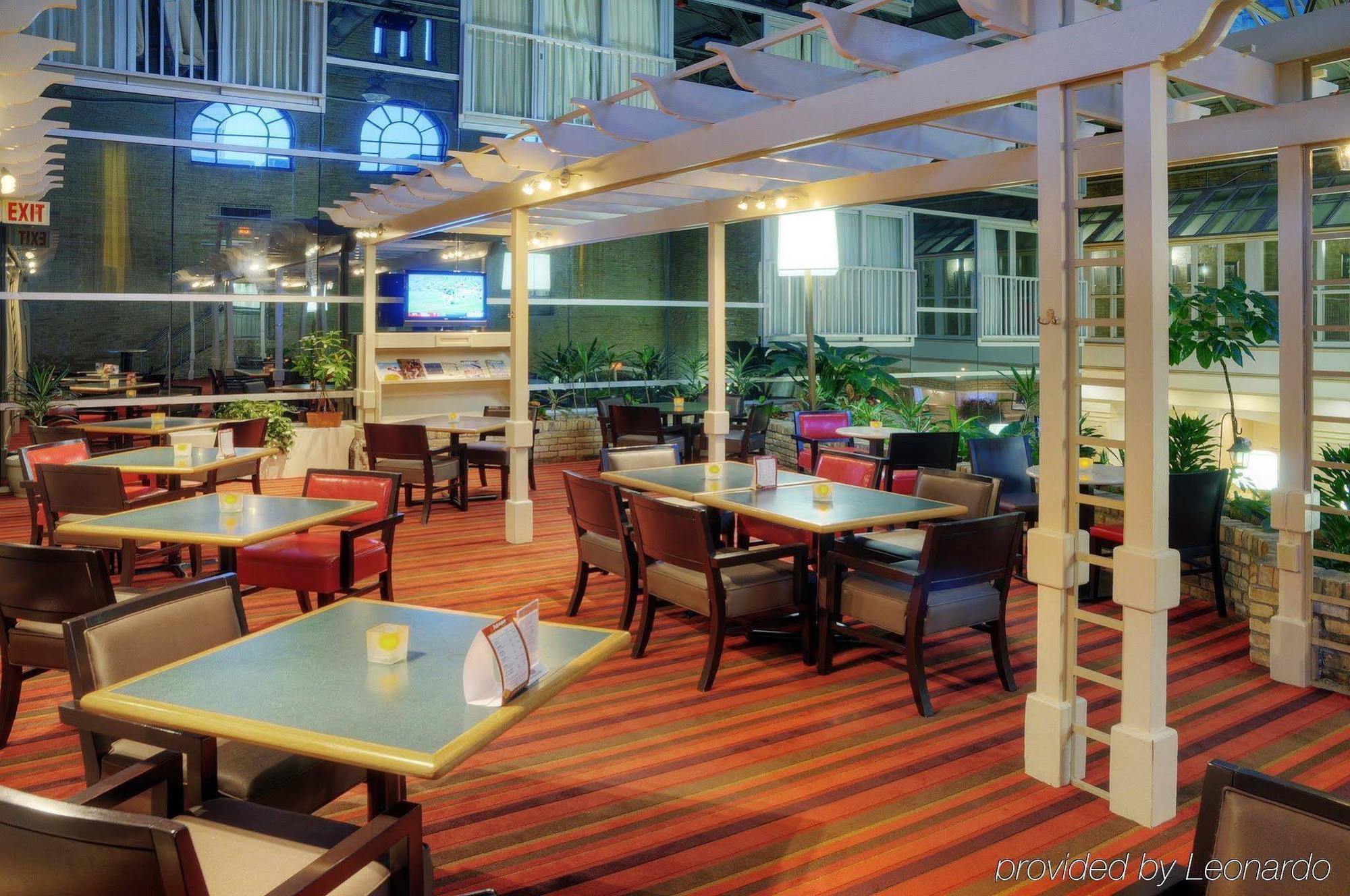 Delta Hotels By Marriott London Armouries Restaurant foto